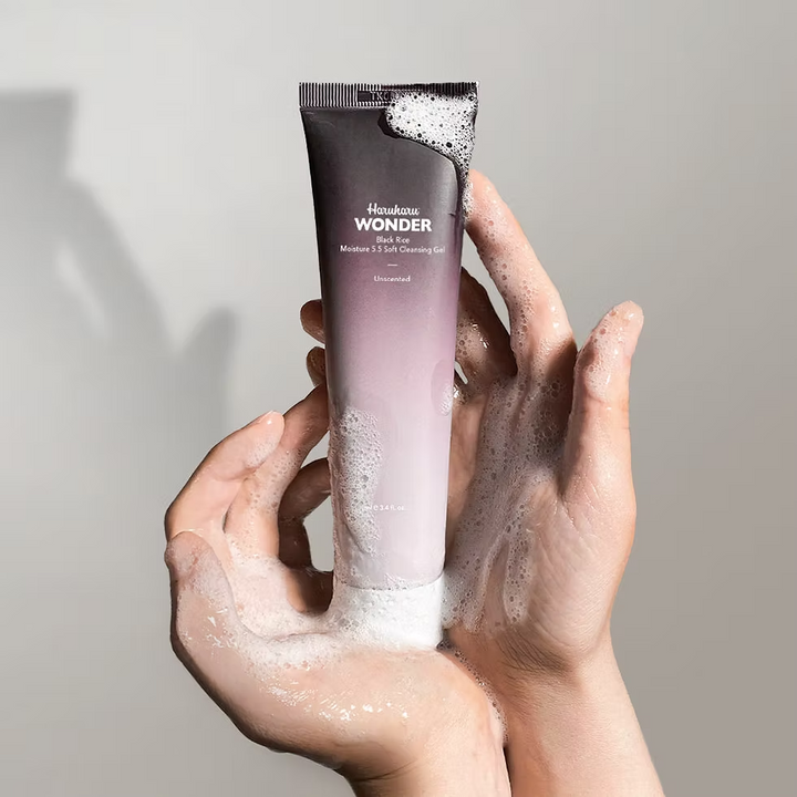 Gel nettoyant doux Haruharu Wonder Black Rice Moisture 5.5