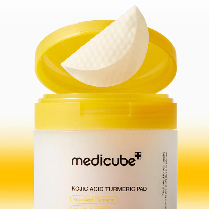 Medicube - Tampons à l'acide kojique et au curcuma - 160 ml (70 tampons)