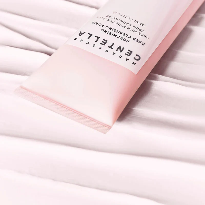SKIN1004 Mousse nettoyante en profondeur porogène à la centella de Madagascar