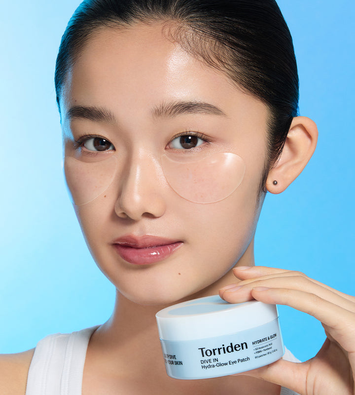 TORRIDEN Dive In Hydra-Glow Eye Patch 60patch - model wearing the eye patch